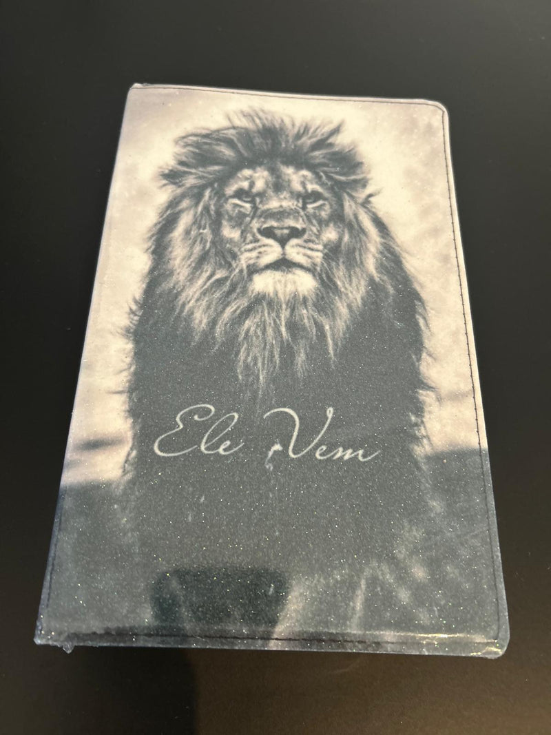 Biblia ARC Glitter Leao Ele vem - Harpa