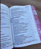 Biblia NTLH da Garota com Abas coladas